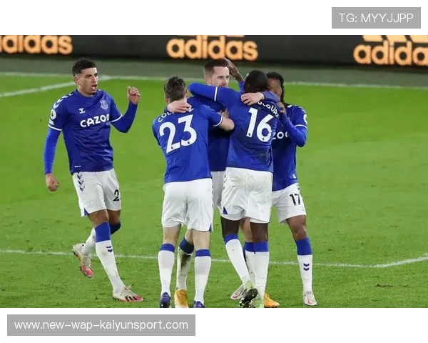 埃弗顿换帅后反弹保级希望再燃，欧战压力减轻