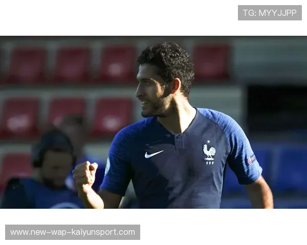 曼城罗德里精准挑传助攻，前锋成功单挑门将，演绎传球艺术的巅峰