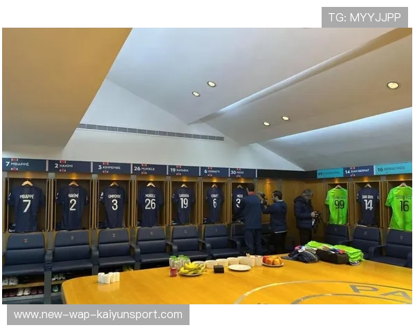 欧冠豪门内讧被曝光，更衣室矛盾蔓延